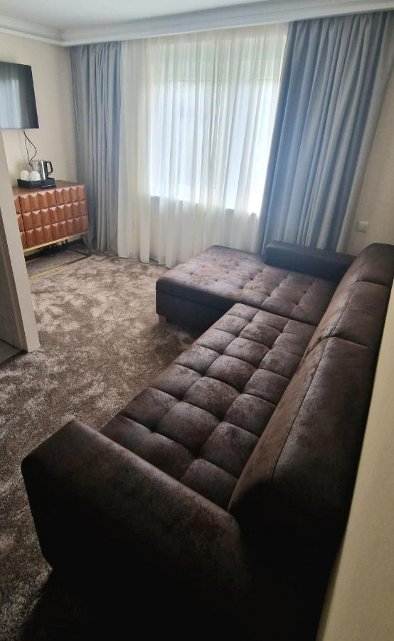 Hotel Rhin Inn Fehrbellin ภายนอก รูปภาพ