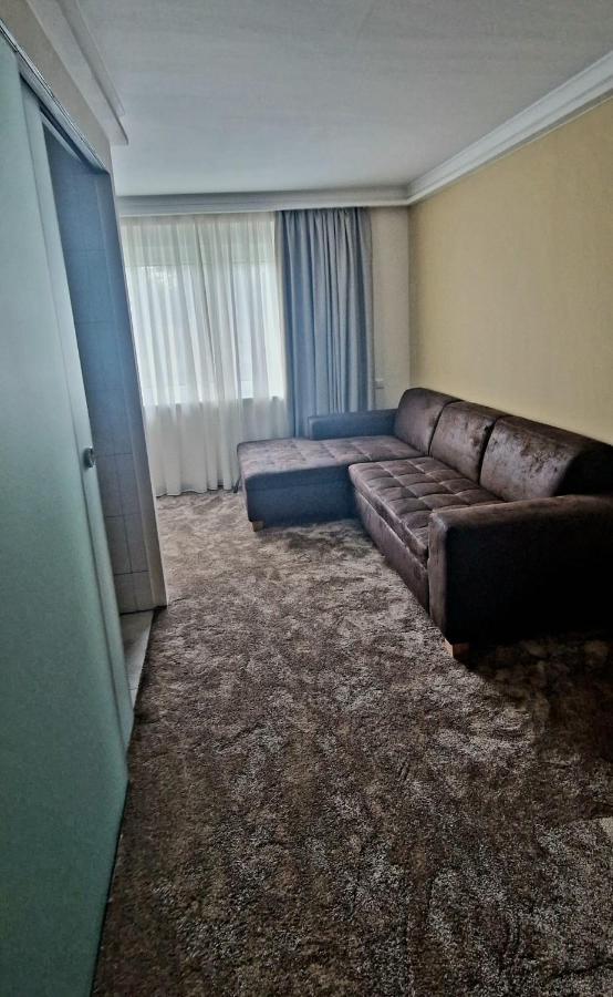 Hotel Rhin Inn Fehrbellin ภายนอก รูปภาพ