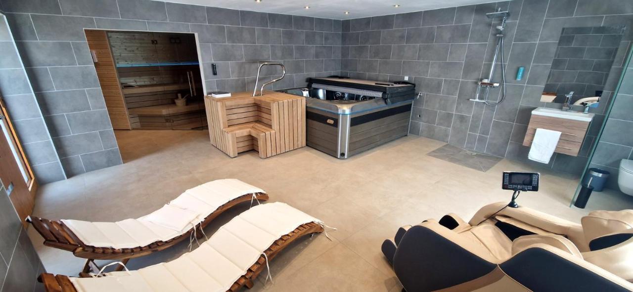Hotel Rhin Inn Fehrbellin ภายนอก รูปภาพ